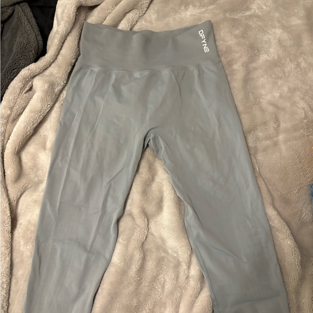 DFYNE Gray Dynamic Leggings